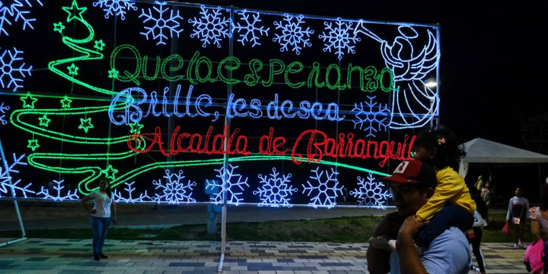 Kolombiya'da Noel heyecanı: Sokaklar ışıklandırıldı 5